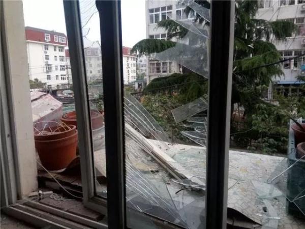 突發(fā)！青島一居民樓發(fā)生爆燃！已造1人死亡，7人受傷！3公里外有震感…