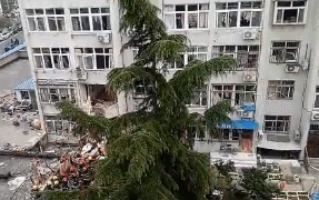 突發(fā)！青島一居民樓發(fā)生爆燃！已造1人死亡，7人受傷！3公里外有震感…